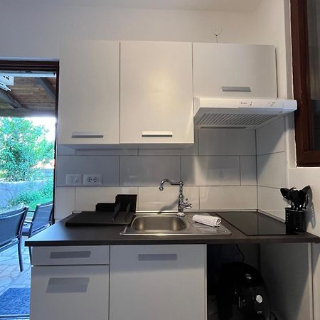 Seashell Apartment Vrsar Exterior photo