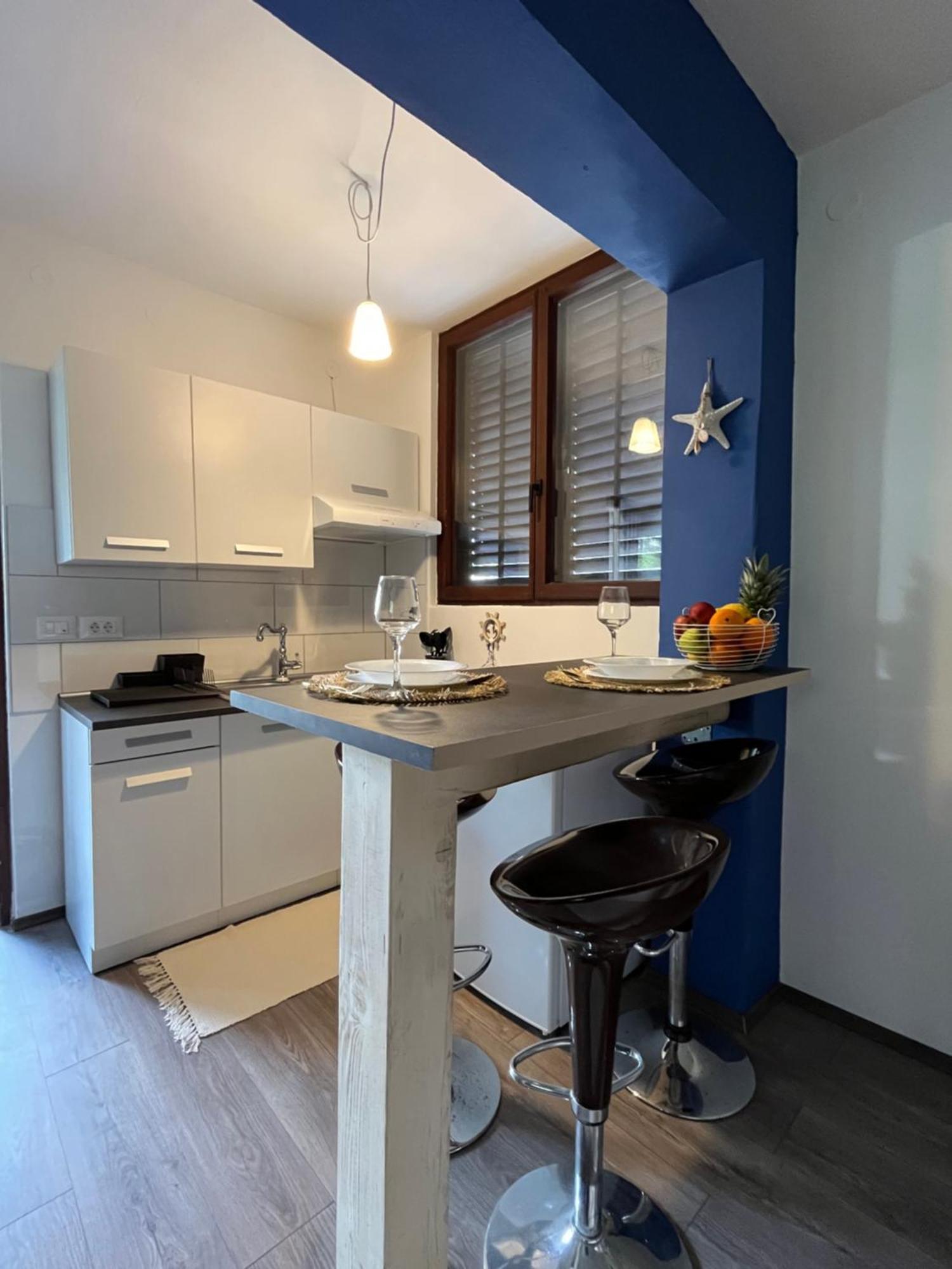 Seashell Apartment Vrsar Exterior photo